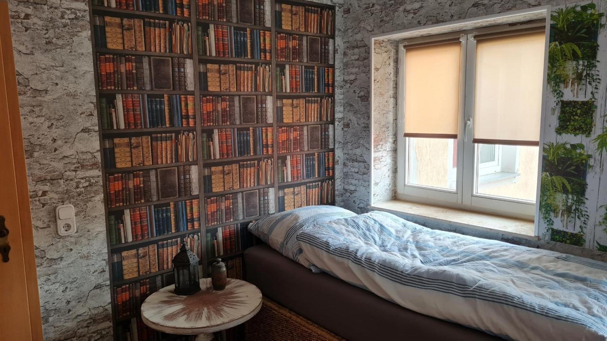 Ferienwohnung Mit Individueller Ausstattung - Jedes Zimmer Ist Anders Эрфурт Экстерьер фото